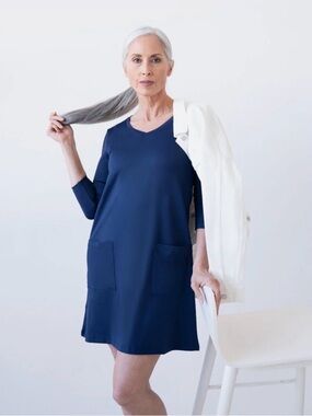 Judy P Emily V-Neck Navy Pocket Dress - 3/4 Sleeve